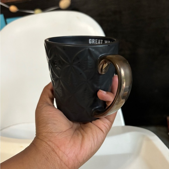 Matte Black Geometric Textured Mug - Picture 4 of 5